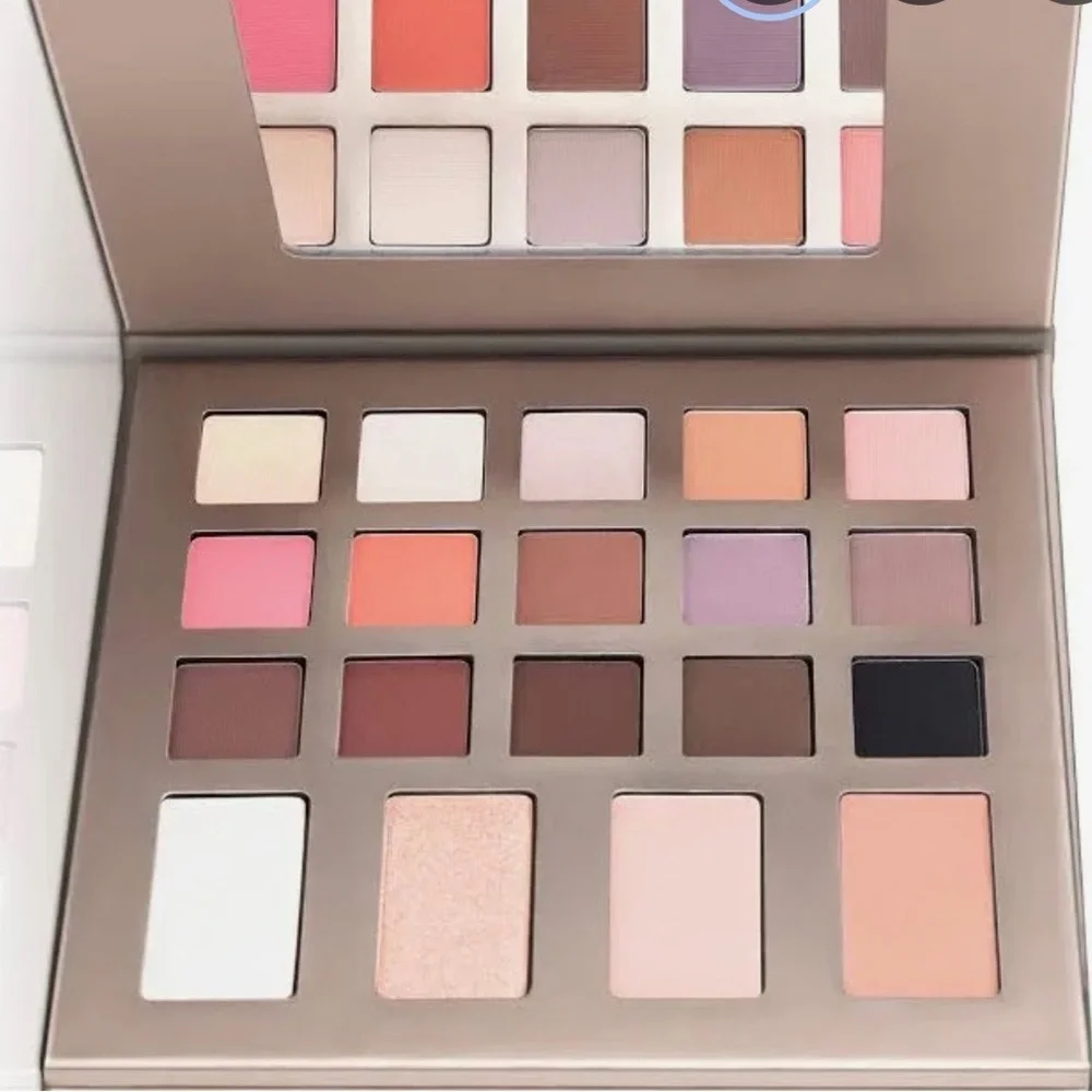 NWT ICONIC LONDON - Billy B x Gallany Collaboration Palette